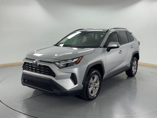 Silver Sky Metallic 2024 Toyota RAV4 XLE