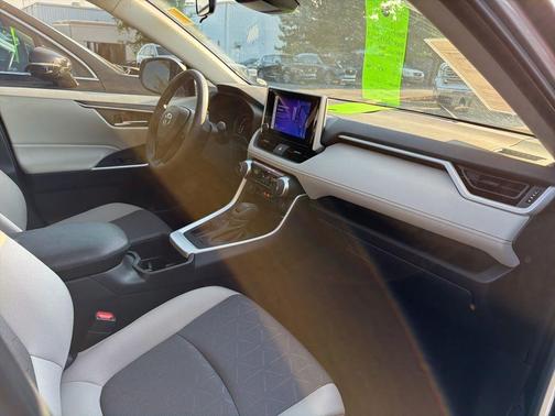 Silver Sky Metallic 2024 Toyota RAV4 XLE
