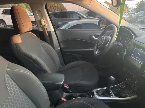 2019 Jeep Compass Sport
