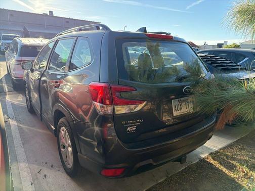 Magnetite Gray Metallic 2024 Subaru Forester