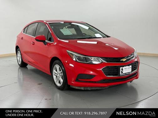 Red 2018 Chevrolet Cruze LT