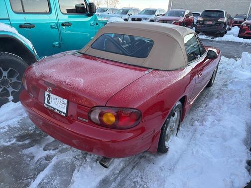 1999 Mazda MX-5 Miata 