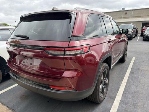 2023 Jeep Grand Cherokee Altitude