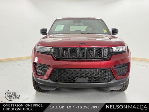 Velvet Red Pearlcoat 2023 Jeep Grand Cherokee Altitude