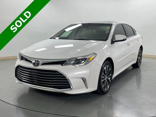 2017 Toyota Avalon XLE Plus