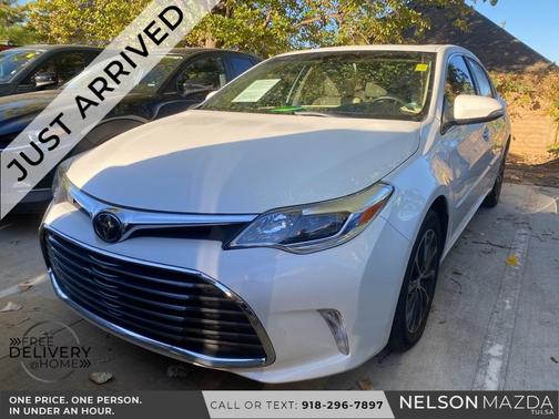 2017 Toyota Avalon XLE Plus