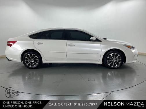 2017 Toyota Avalon XLE Plus