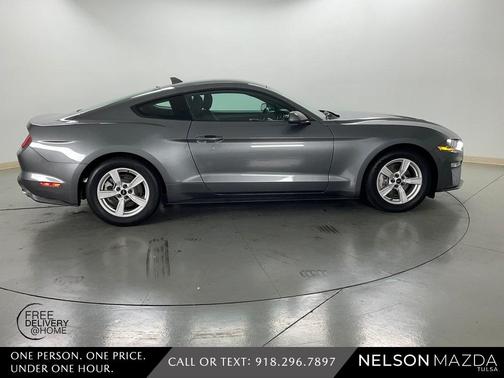 2021 Ford Mustang EcoBoost