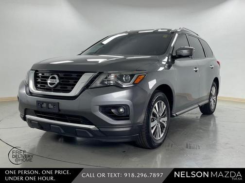 2019 Nissan Pathfinder SL