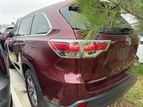 2015 Toyota Highlander LE Plus