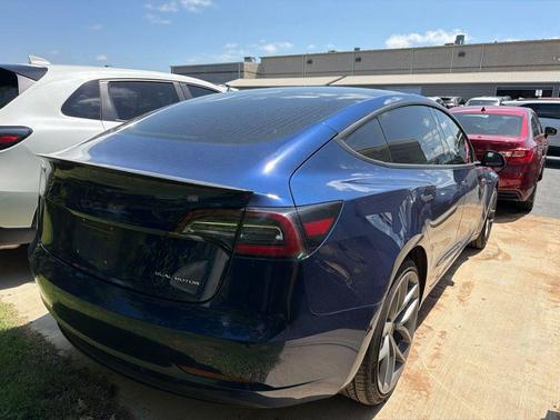 Blue 2018 Tesla Model 3 Long Range