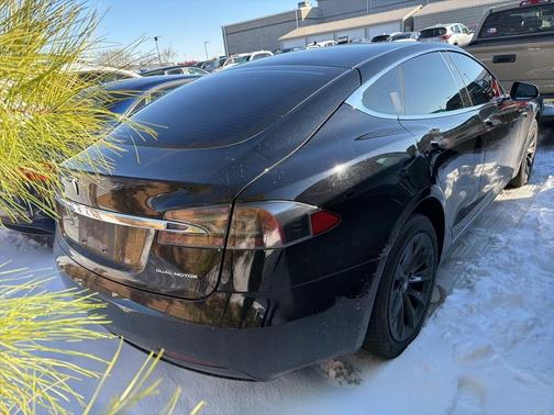 2020 Tesla Model S Long Range