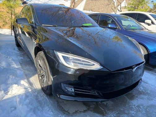 2020 Tesla Model S Long Range