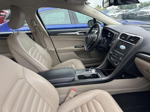 Black 2019 Ford Fusion SEL