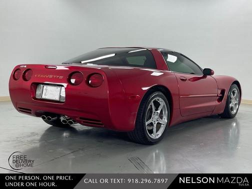 2004 Chevrolet Corvette Base