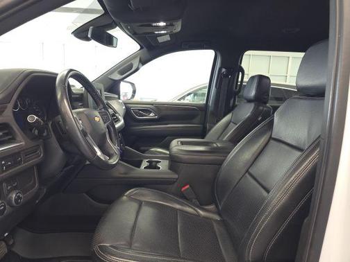 2022 Chevrolet Suburban LS