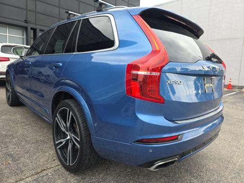 2017 Volvo XC90 T6 R-Design