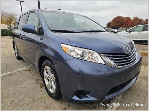 2015 Toyota Sienna LE