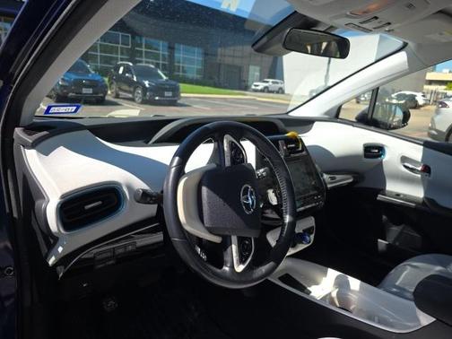 2017 Toyota Prius Three