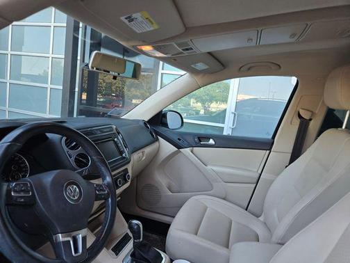 2012 Volkswagen Tiguan SE