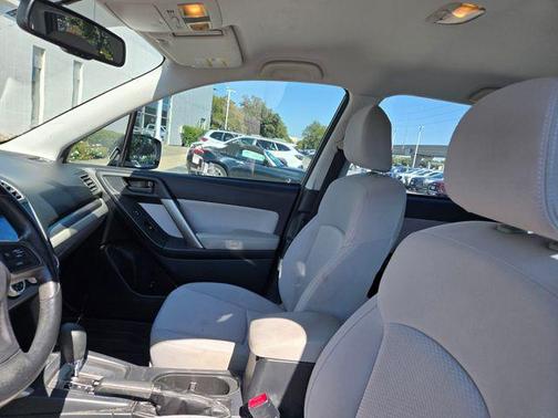 2016 Subaru Forester 2.5i