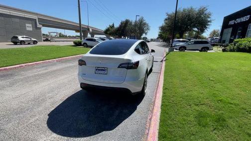 2021 Tesla Model Y Long Range Dual Motor All-Wheel Drive