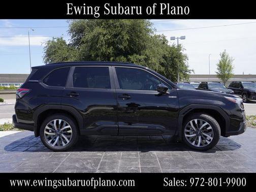 Crystal Black Silica 2026 Subaru Forester Hybrid Touring