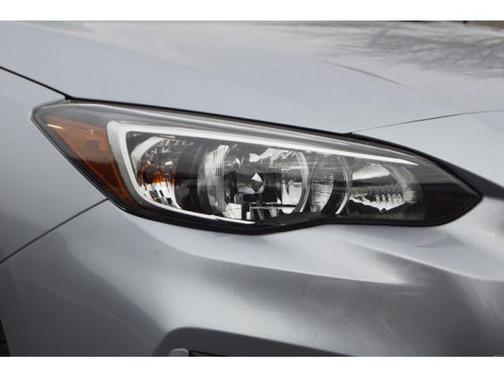 2019 Subaru Impreza 2.0i