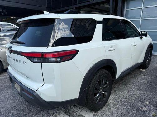 2022 Nissan Pathfinder SV 2WD