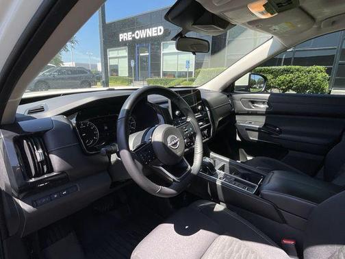 2022 Nissan Pathfinder SV 2WD