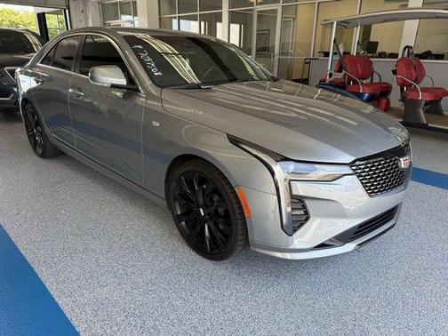 2023 Cadillac CT4 Luxury