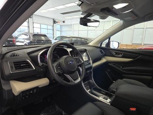 Crystal Black Silica 2022 Subaru Ascent Limited 7-Passenger