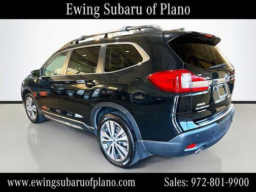 Crystal Black Silica 2022 Subaru Ascent Limited 7-Passenger