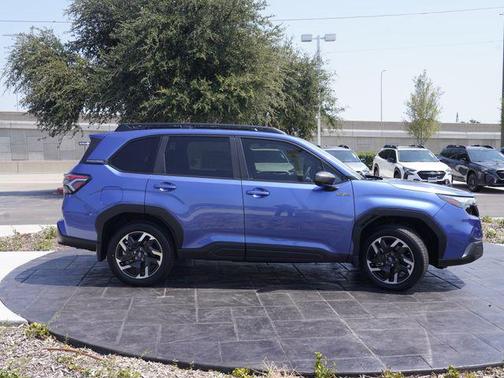 2025 Subaru Forester Hybrid Premium