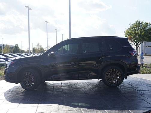 2025 Subaru Forester Sport
