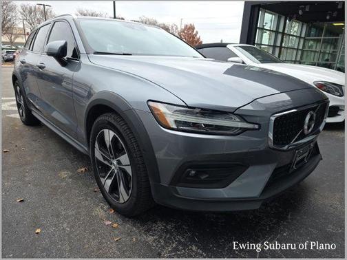 2021 Volvo V60 Cross Country T5