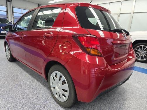 2017 Toyota Yaris L