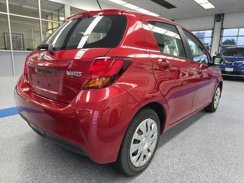 2017 Toyota Yaris L
