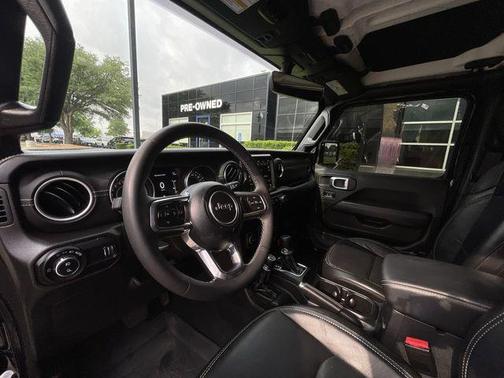 2023 Jeep Gladiator Overland