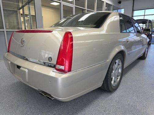 2007 Cadillac DTS Luxury
