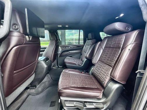2023 Cadillac Escalade ESV Sport Platinum