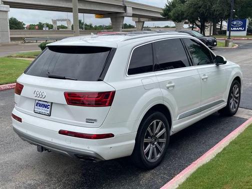 2019 Audi Q7 55 Premium Plus