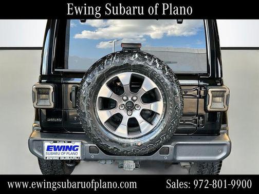 Black Clearcoat 2020 Jeep Wrangler Unlimited Sahara