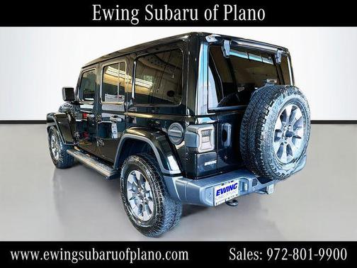 Black Clearcoat 2020 Jeep Wrangler Unlimited Sahara