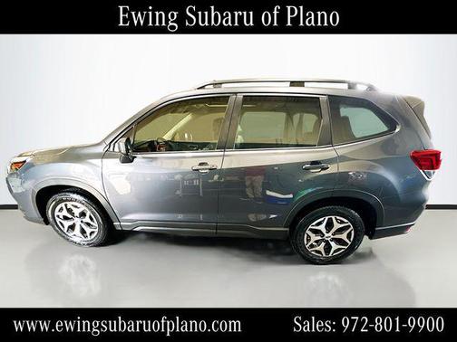 Magnetite Gray Metallic 2023 Subaru Forester Premium