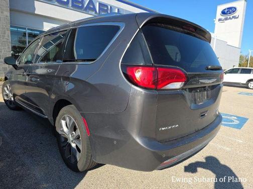 2017 Chrysler Pacifica Limited