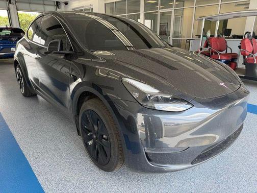 2024 Tesla Model Y Base