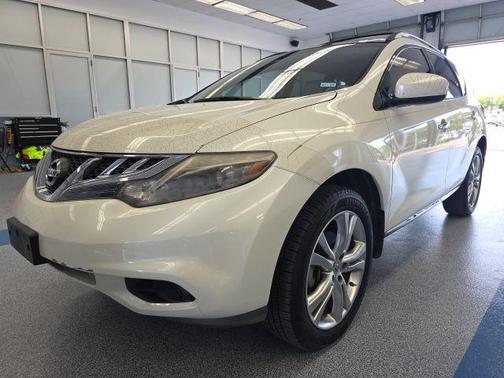 2011 Nissan Murano LE
