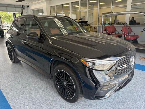 2025 Mercedes-Benz GLC 300 4MATIC