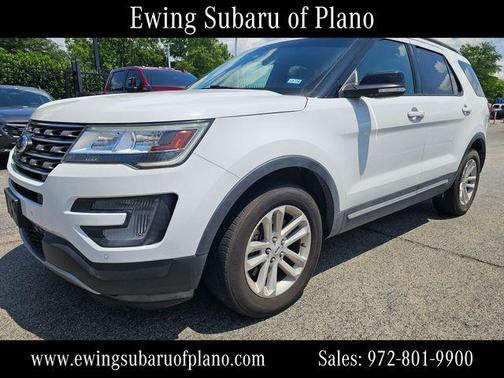 Oxford White 2017 Ford Explorer XLT